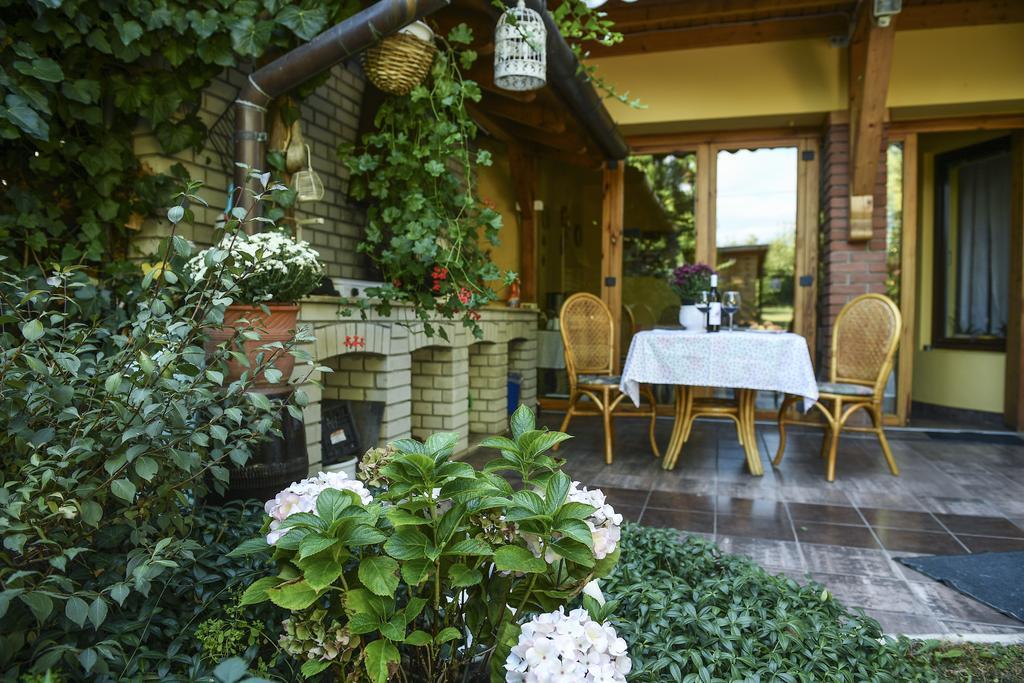 Siesta Vendégház Eger Exterior foto